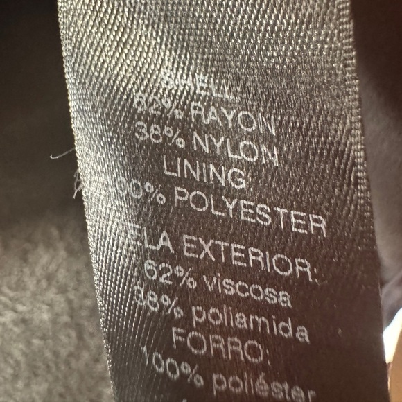 White House Black Market Floral Velvet Top - Picture 10 of 11